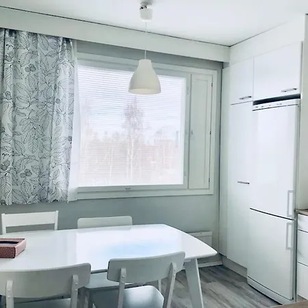 Kotimaailma Asunto 3 Henkiloelle 아파트